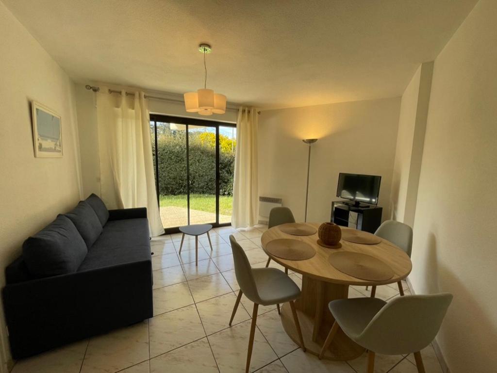 Charmant Rez De Jardin - 900M Plage De Pontaillac Apartman Royan Kültér fotó