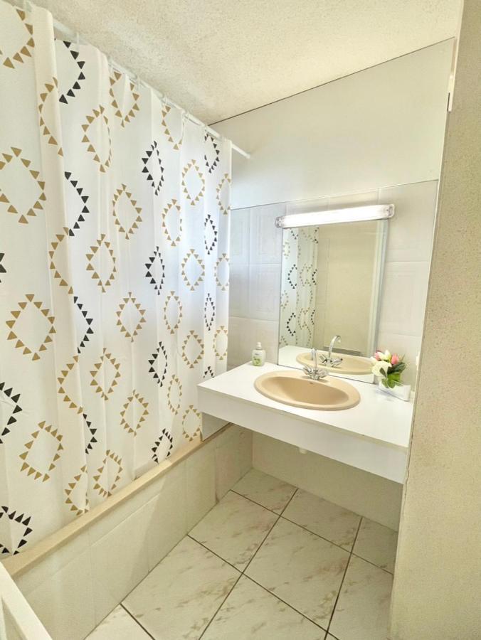 Charmant Rez De Jardin - 900M Plage De Pontaillac Apartman Royan Kültér fotó